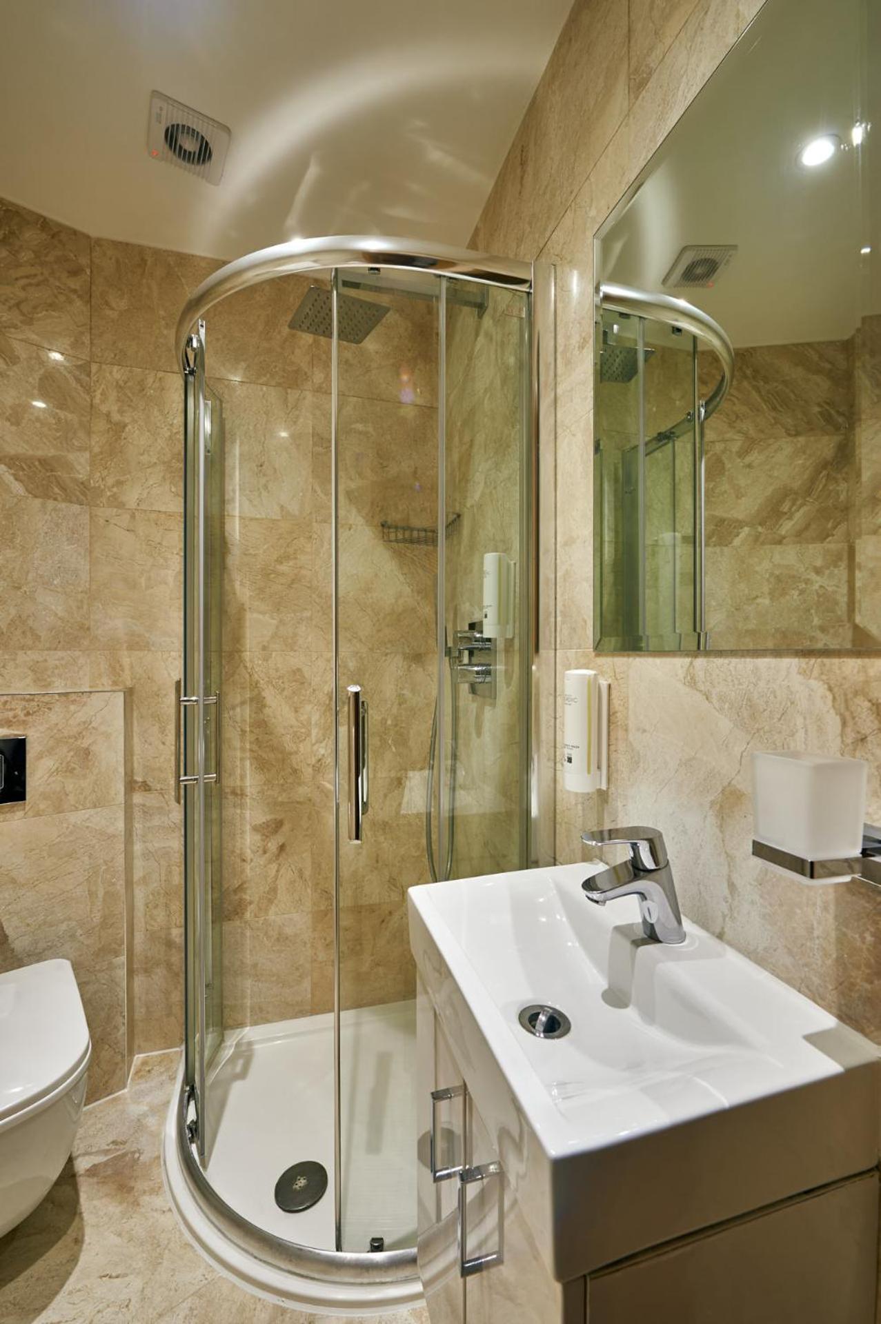 Libere Edgware Road 3* Londres